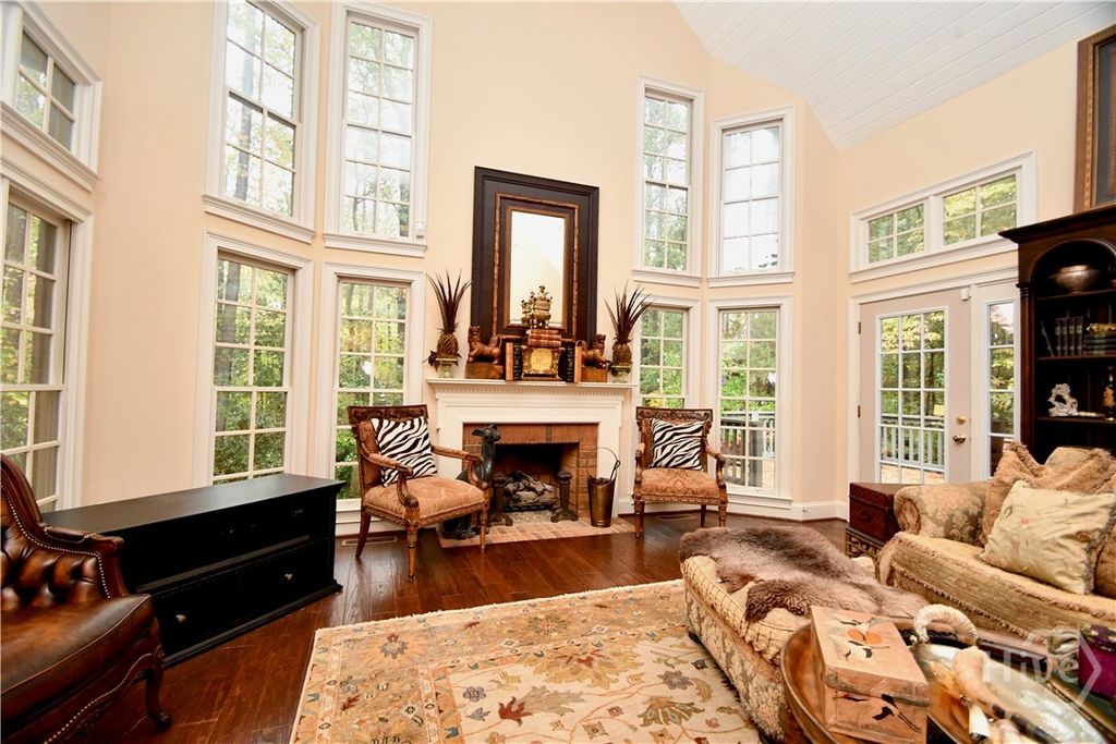 Image 14 of property listing at 114 Telfair Place, Athens, GA 30606