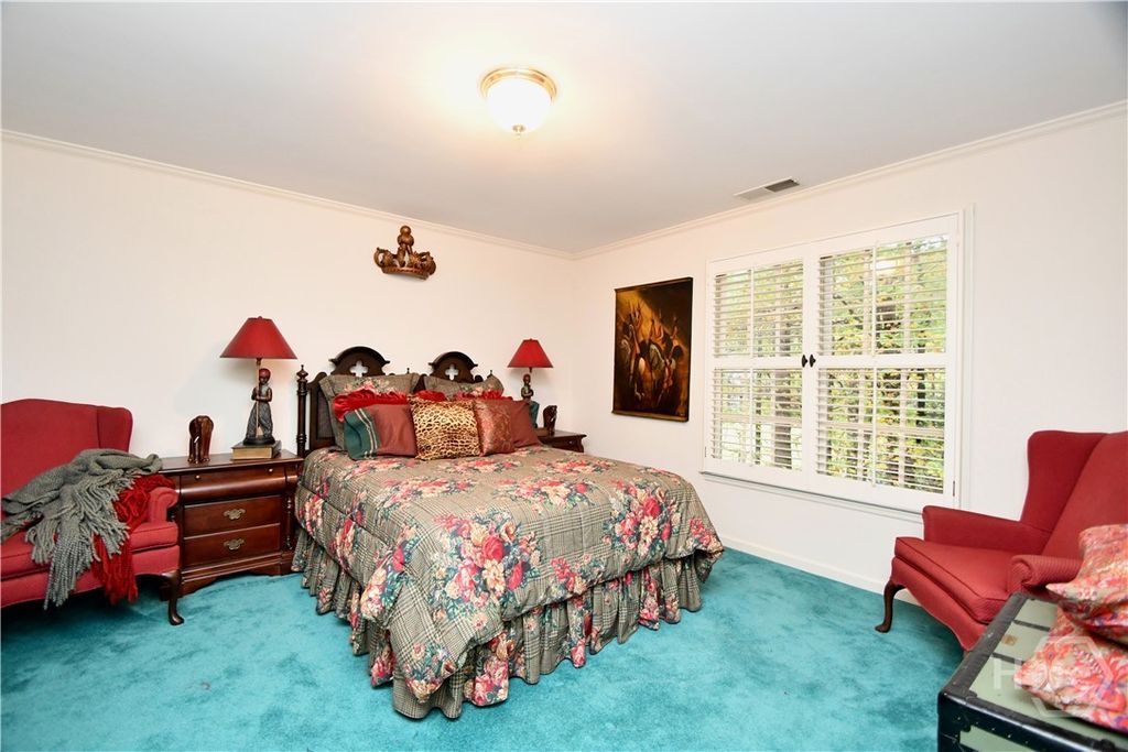 Image 31 of property listing at 114 Telfair Place, Athens, GA 30606