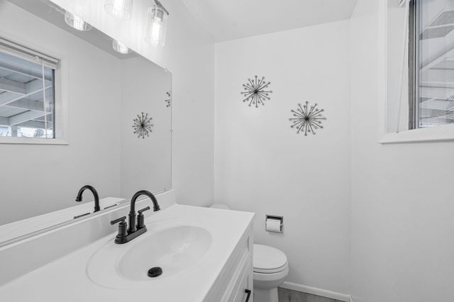 1403 E Gordon Ct, Spokane, WA 99207