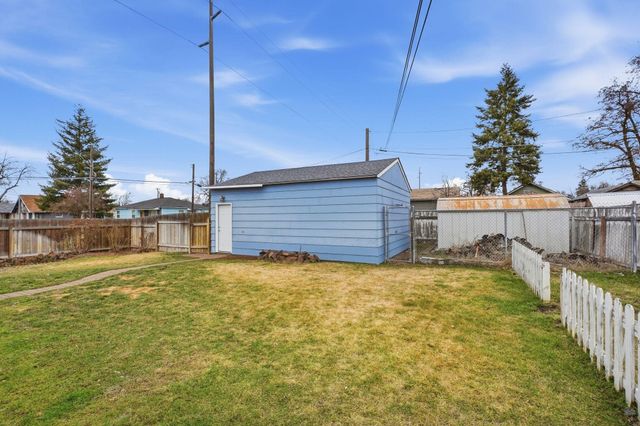 1403 E Gordon Ct, Spokane, WA 99207