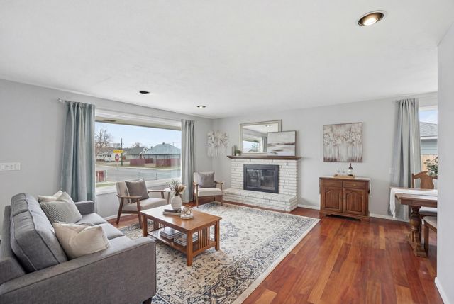 1403 E Gordon Ct, Spokane, WA 99207