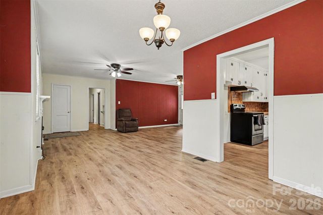217 Oakwood Avenue, York, SC 29745