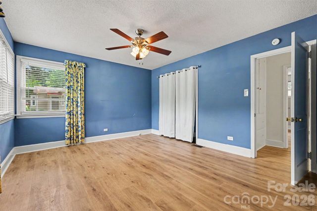 217 Oakwood Avenue, York, SC 29745