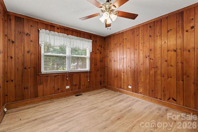217 Oakwood Avenue, York, SC 29745