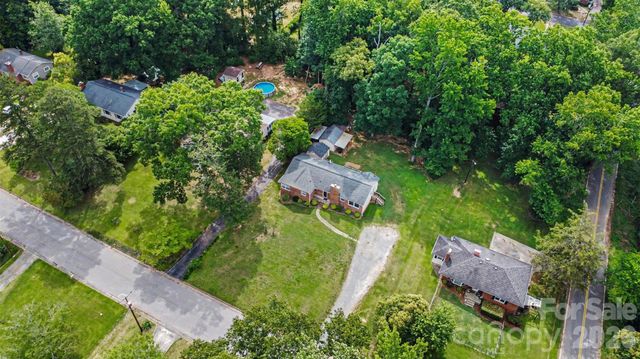 217 Oakwood Avenue, York, SC 29745