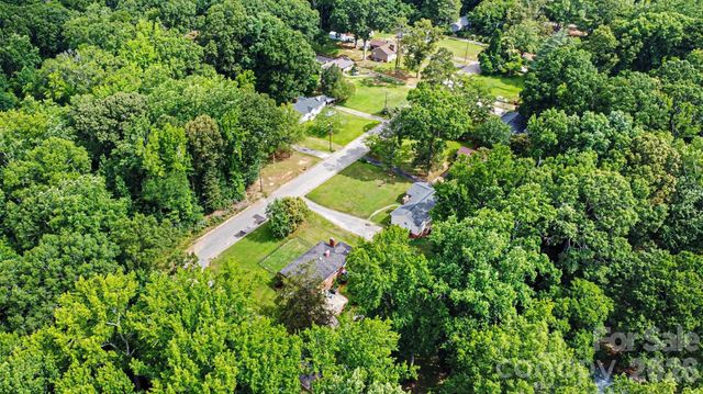 217 Oakwood Avenue, York, SC 29745