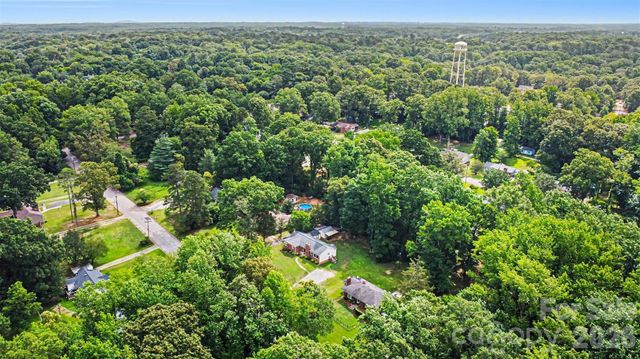 217 Oakwood Avenue, York, SC 29745