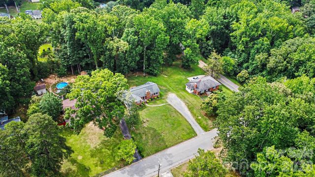217 Oakwood Avenue, York, SC 29745