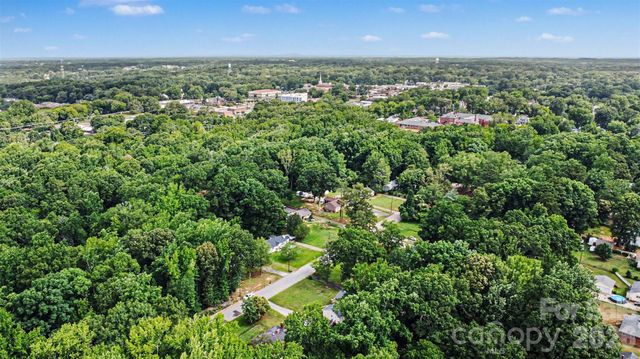 217 Oakwood Avenue, York, SC 29745