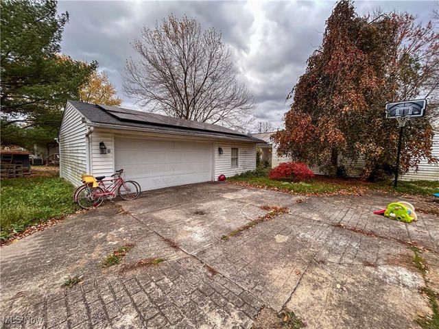 1146 Townsend Avenue, Youngstown, OH 44505