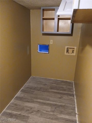 1146 Townsend Avenue, Youngstown, OH 44505