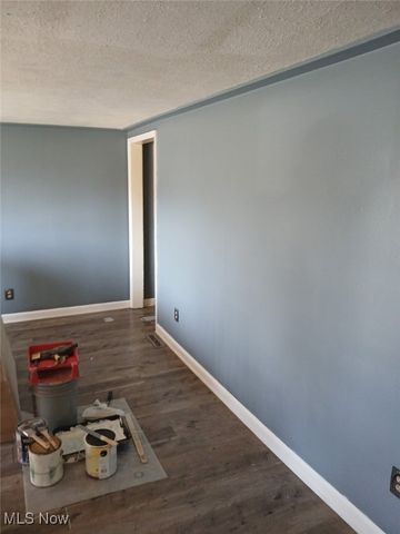 1146 Townsend Avenue, Youngstown, OH 44505