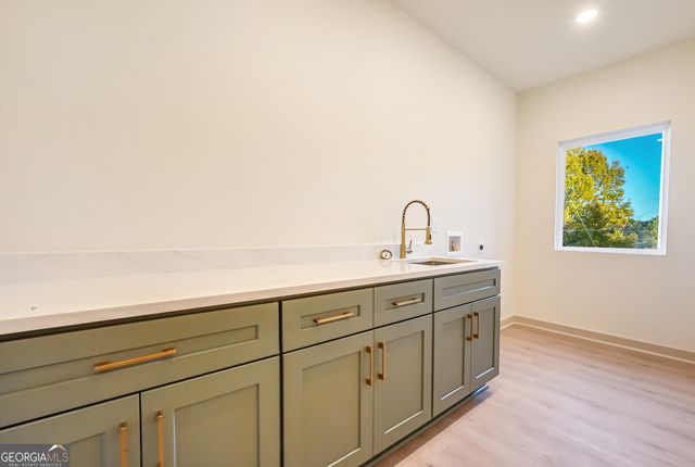 4325 HAYNES Circle, Snellville, GA 30039