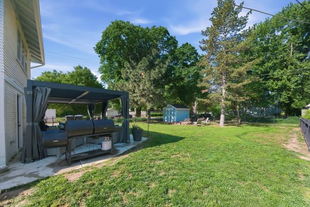 901 N Perry Ave, Wichita, KS 67203