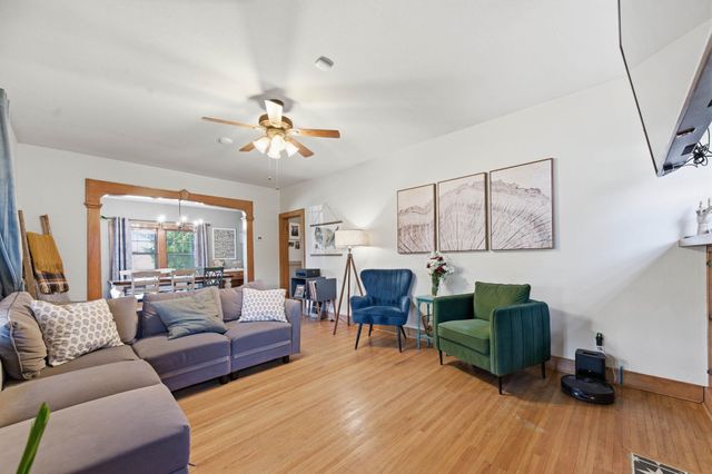 901 N Perry Ave, Wichita, KS 67203