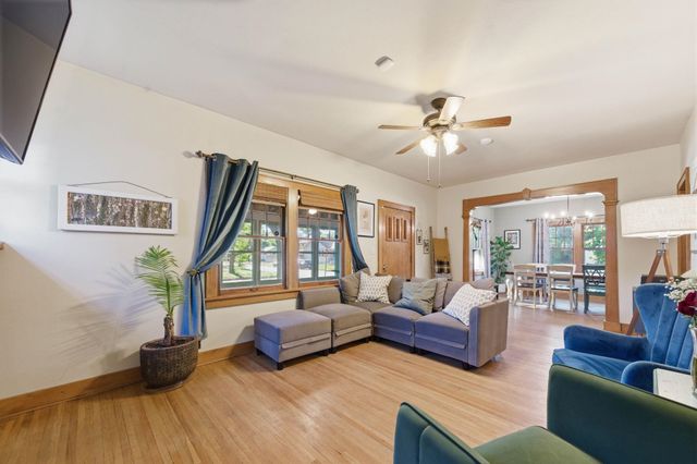 901 N Perry Ave, Wichita, KS 67203