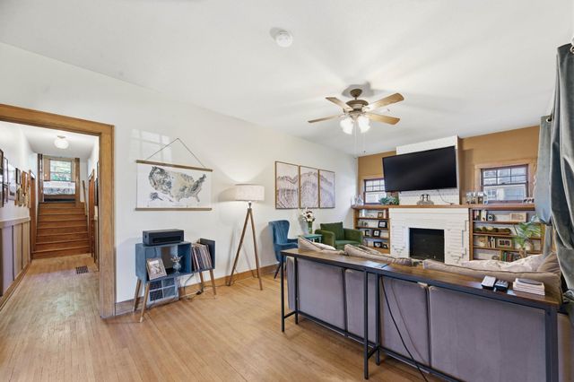 901 N Perry Ave, Wichita, KS 67203