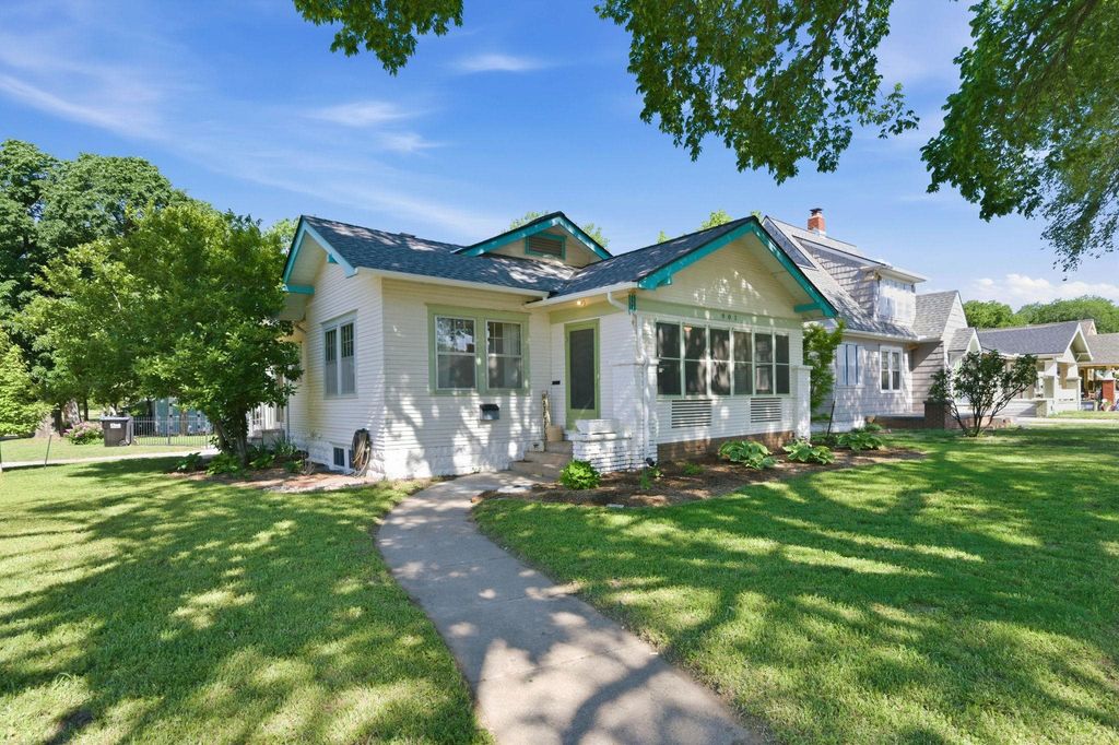 901 N Perry Ave, Wichita, KS 67203