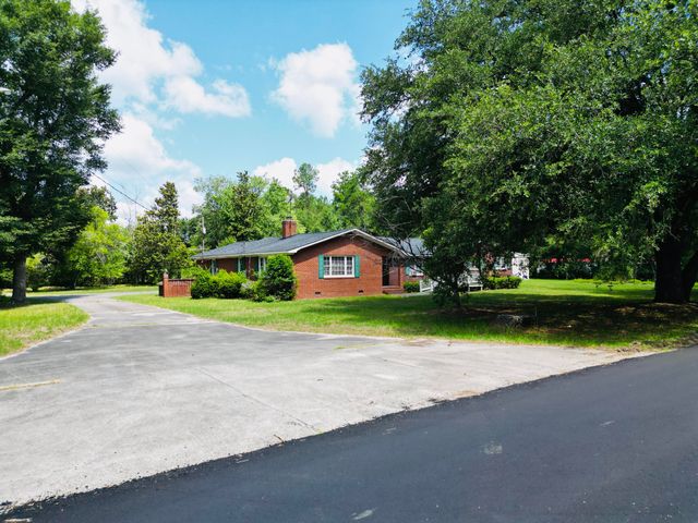 486 Sandhill Road, Dorchester, SC 29437