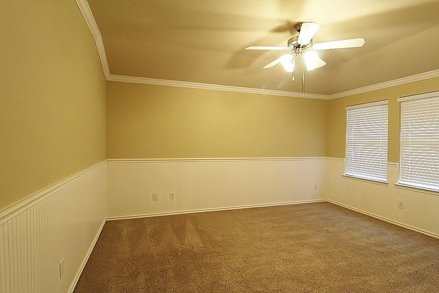 900 Oarlock Drive, Crowley, TX 76036