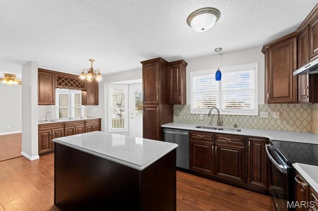 3536 Harbor Way, Shiloh, IL 62221