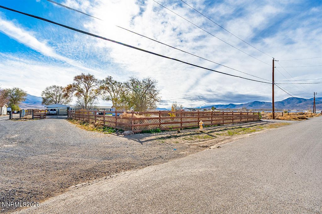 Image 4 of property listing at 73 S Rainbow Drive Lot B, Dayton, NV 89403