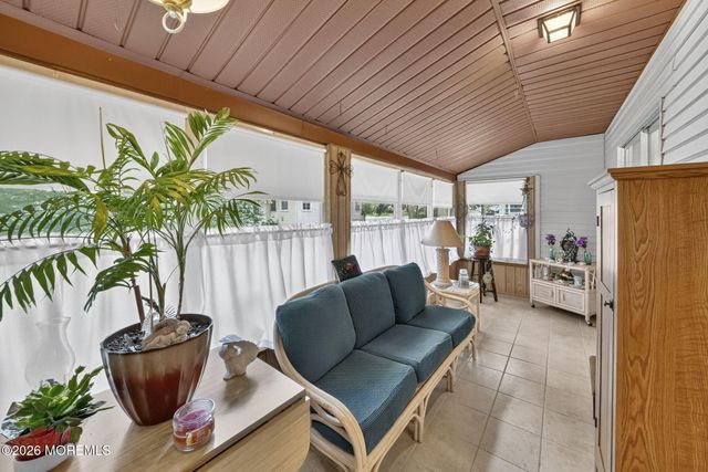 13 Greenleaf Street 51, Whiting, NJ 08759