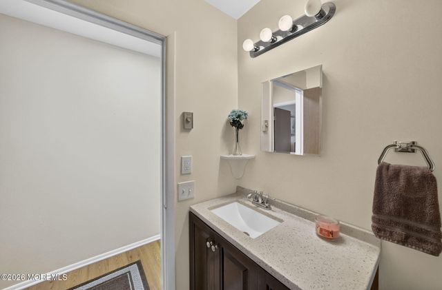 13 Greenleaf Street 51, Whiting, NJ 08759