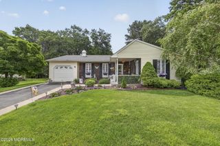13 Greenleaf Street 51, Whiting, NJ 08759
