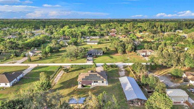 17844 N 38th Road N, Loxahatchee, FL 33470