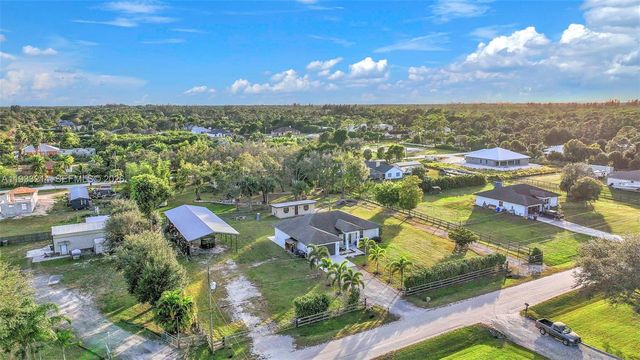 17844 N 38th Road N, Loxahatchee, FL 33470