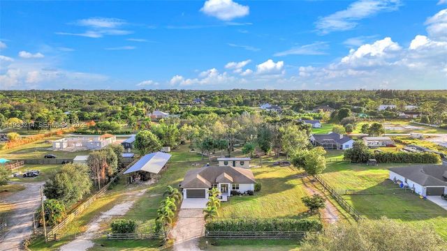 17844 N 38th Road N, Loxahatchee, FL 33470