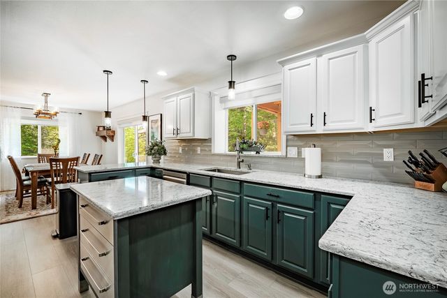 4003 Hoier, Blaine, WA 98230