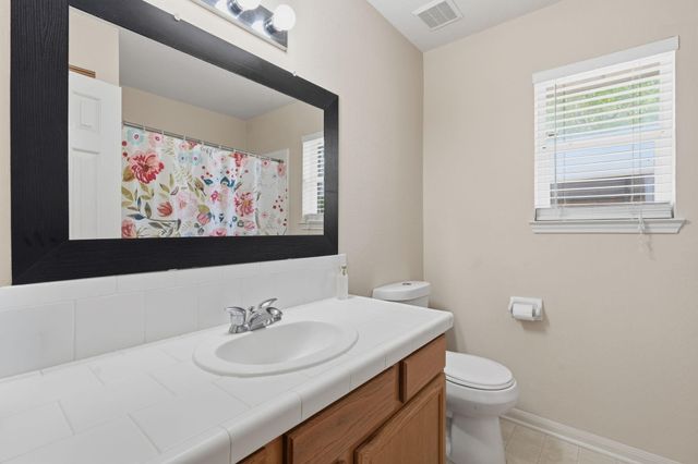 907 Columbia River Road, Montgomery, TX 77316