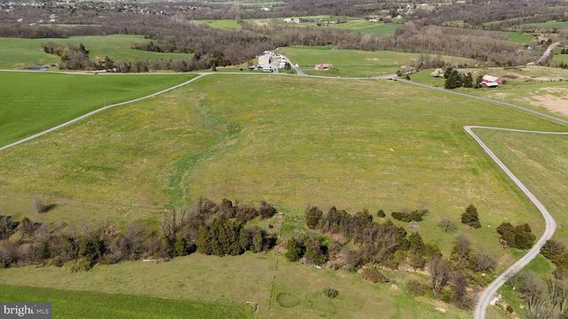 2729 WEBER RD, Chambersburg, PA 17202