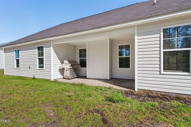 40 Terrier Court, Parkton, NC 28371