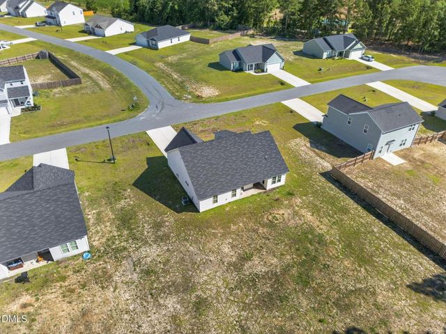 40 Terrier Court, Parkton, NC 28371