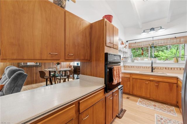 1308 Woodhurst DR, Virginia Beach, VA 23454