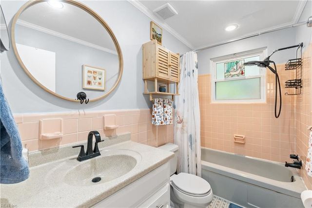 1308 Woodhurst DR, Virginia Beach, VA 23454