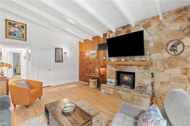 1308 Woodhurst DR, Virginia Beach, VA 23454