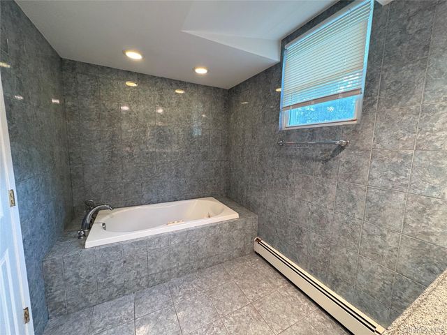 9 Sugarbush Lane, Coram, NY 11727