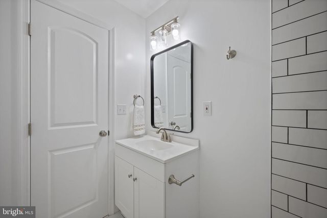 328 S MACON ST, Baltimore, MD 21224