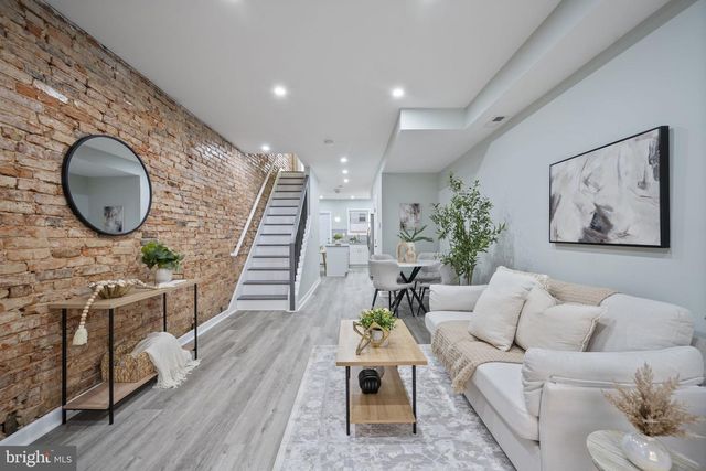 328 S MACON ST, Baltimore, MD 21224