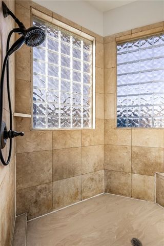 5209 S Sloan Circle, Rogers, AR 72758