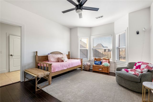 5209 S Sloan Circle, Rogers, AR 72758