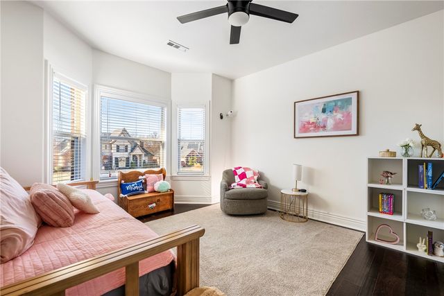 5209 S Sloan Circle, Rogers, AR 72758