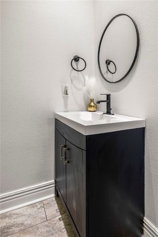 5209 S Sloan Circle, Rogers, AR 72758