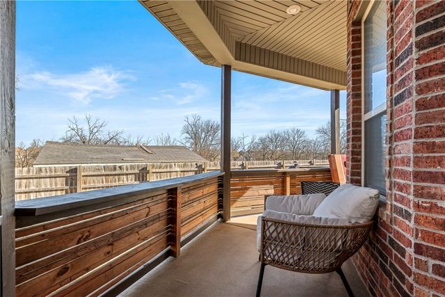 5209 S Sloan Circle, Rogers, AR 72758