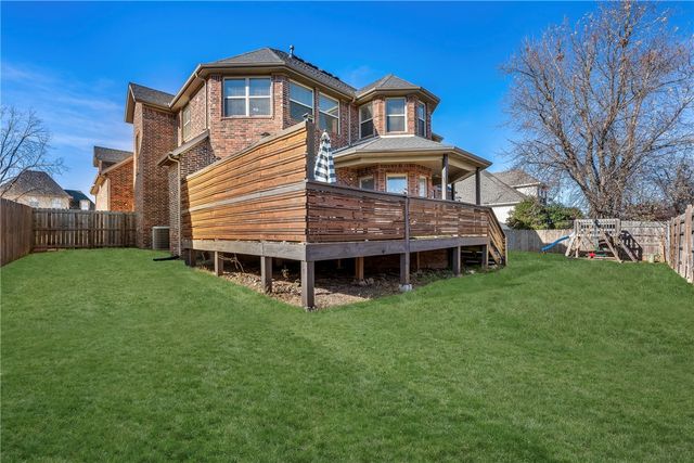 5209 S Sloan Circle, Rogers, AR 72758