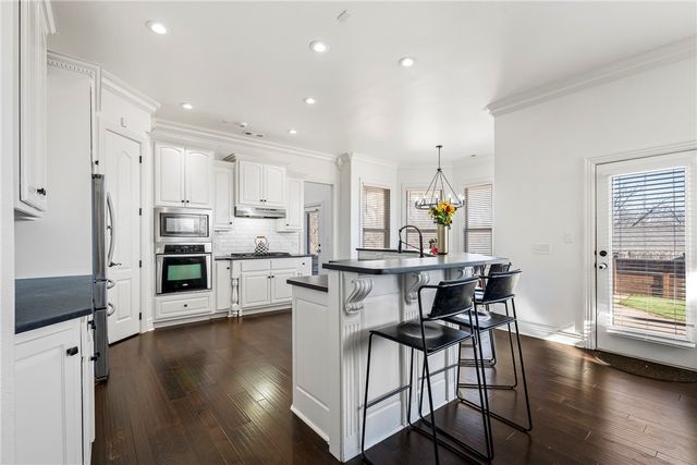 5209 S Sloan Circle, Rogers, AR 72758